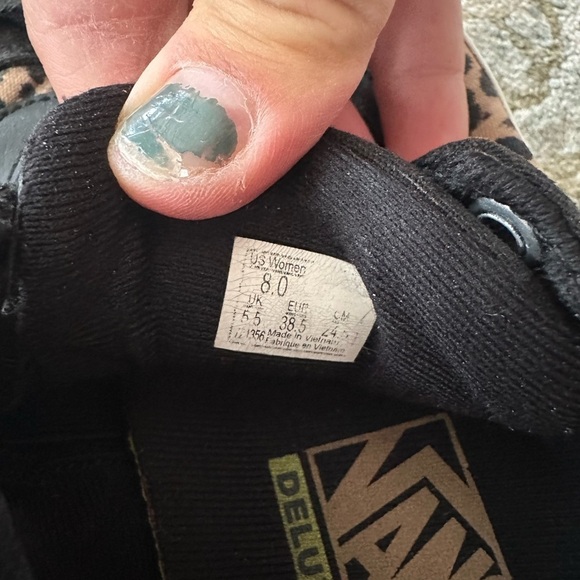 Women’s size 8 Vans - Picture 5 of 5